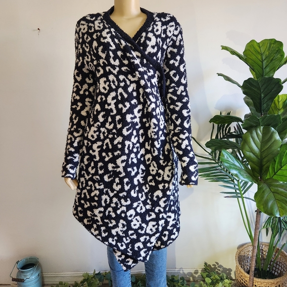 UGG Phoebe Knit Wrap Long Sleeve Cardigan Leopard Print Size L Women Soft - Picture 7 of 16
